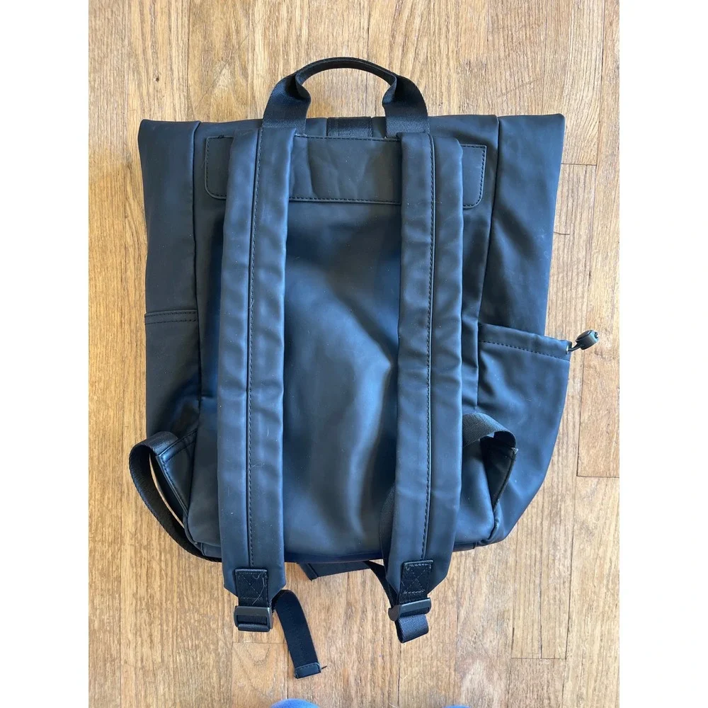 Pajar Canada Roll Top Backpack Matte Black‎ Water Resistant Bag Boating Hiking
